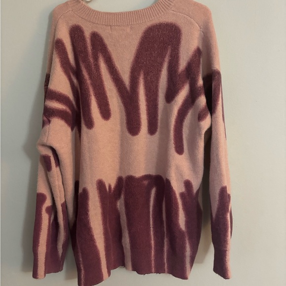 Grey Bandit sweater S/M - Picture 4 of 4